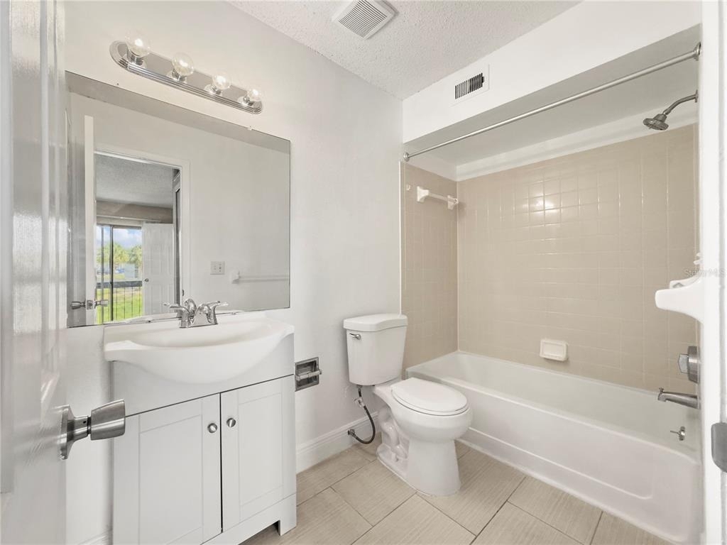 2130 Cascades Boulevard - Photo 13