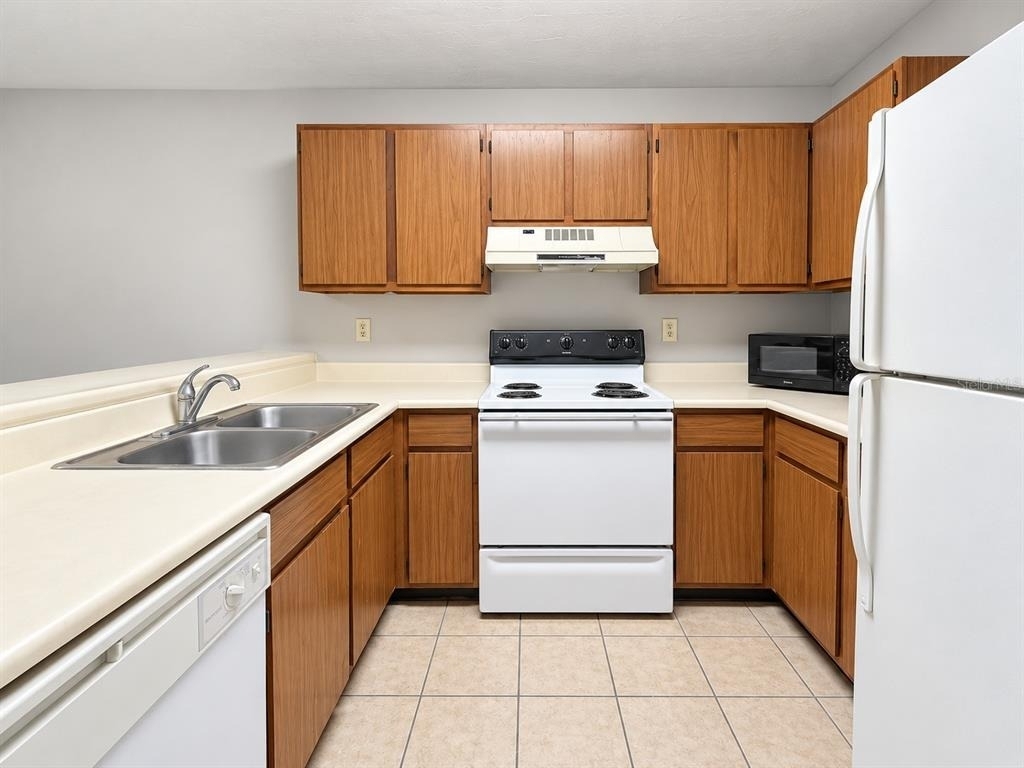 111 Se 16th Avenue - Photo 3