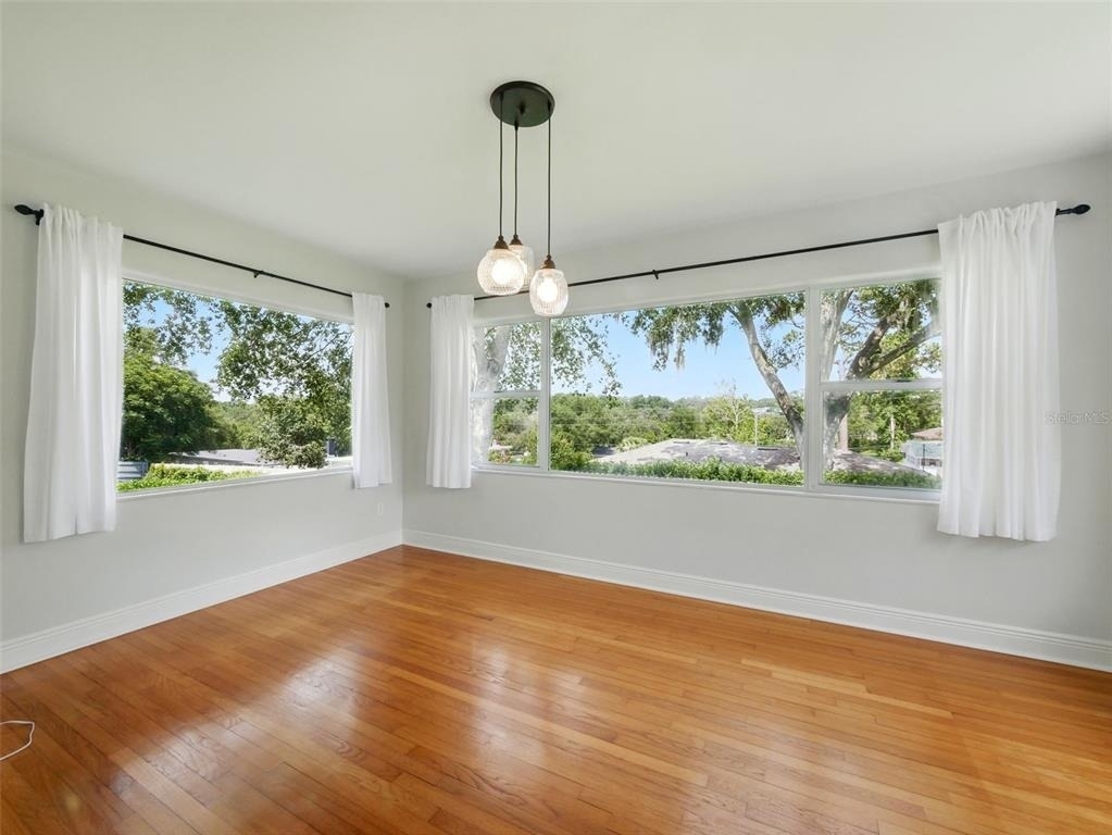 1426 Crestview Drive - Photo 4