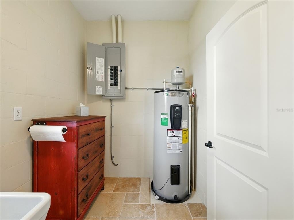 1426 Crestview Drive - Photo 19