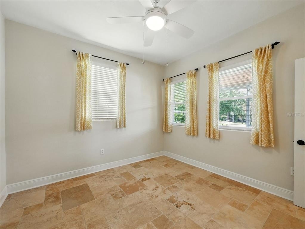 1426 Crestview Drive - Photo 17