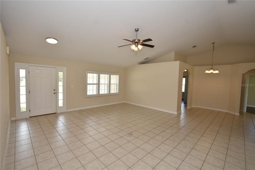 11 Zenith Court - Photo 2