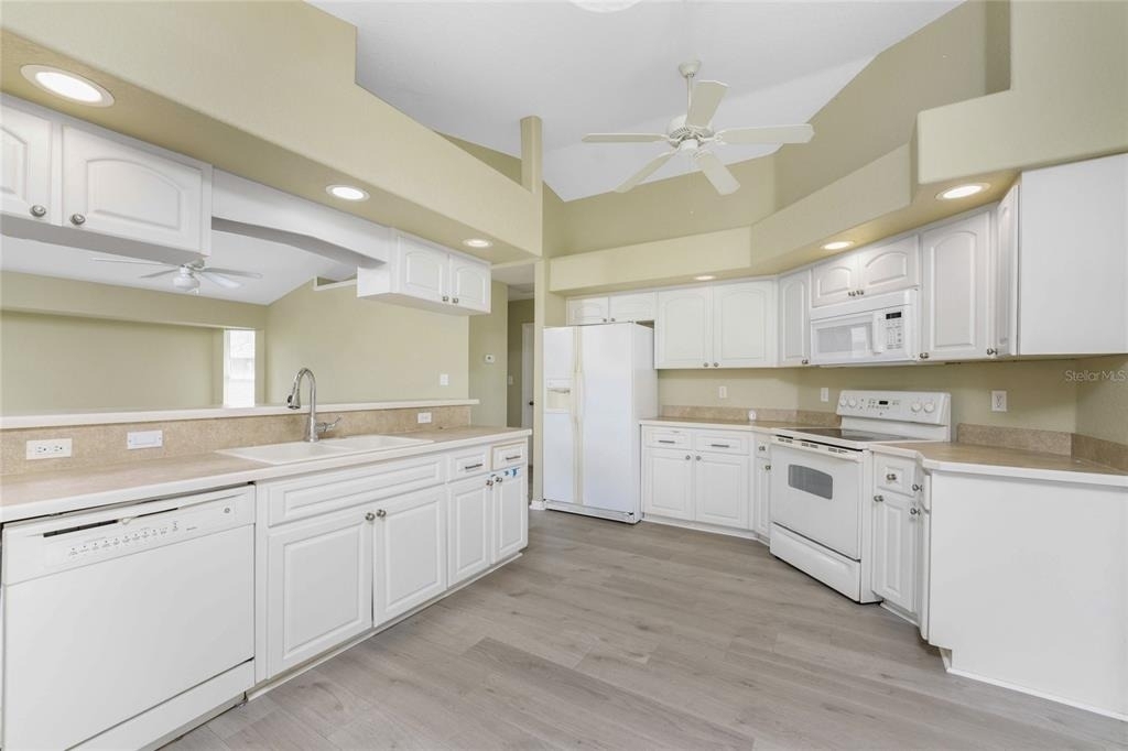 25334 Narwhal Lane - Photo 14