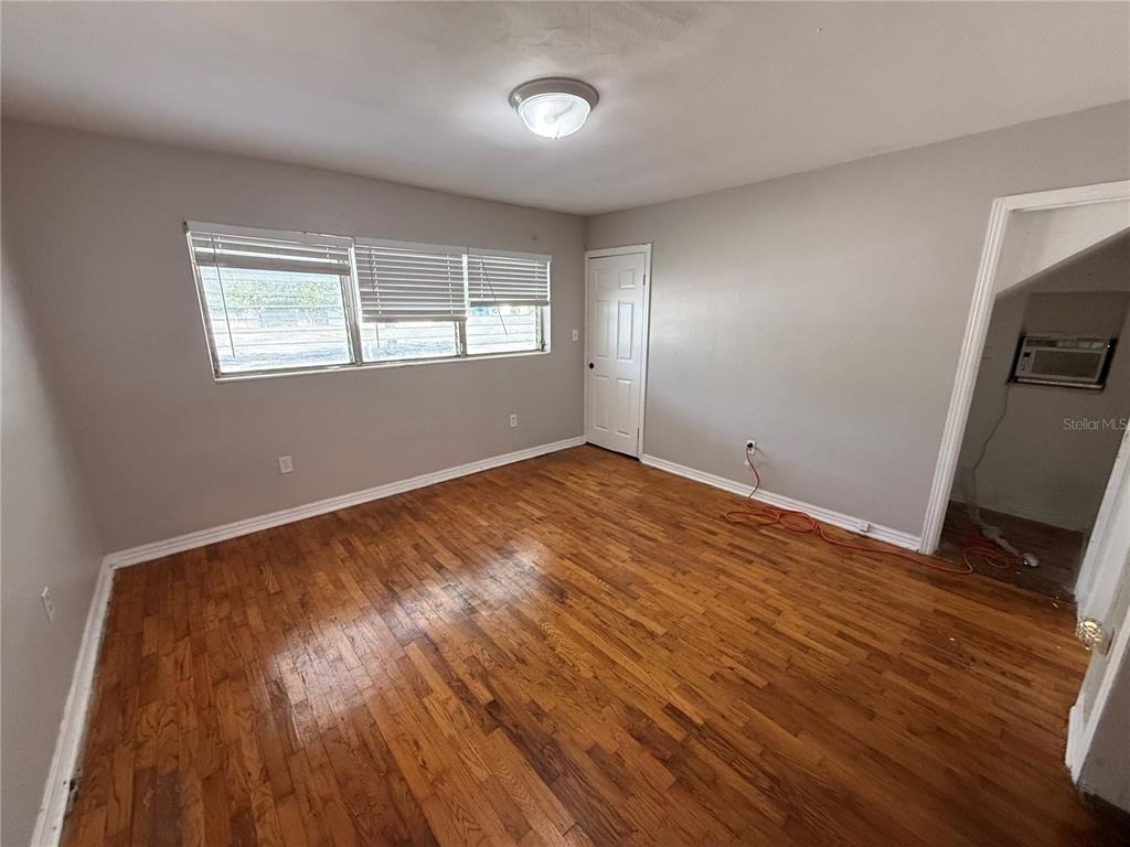 937 15th Street W - Photo 10