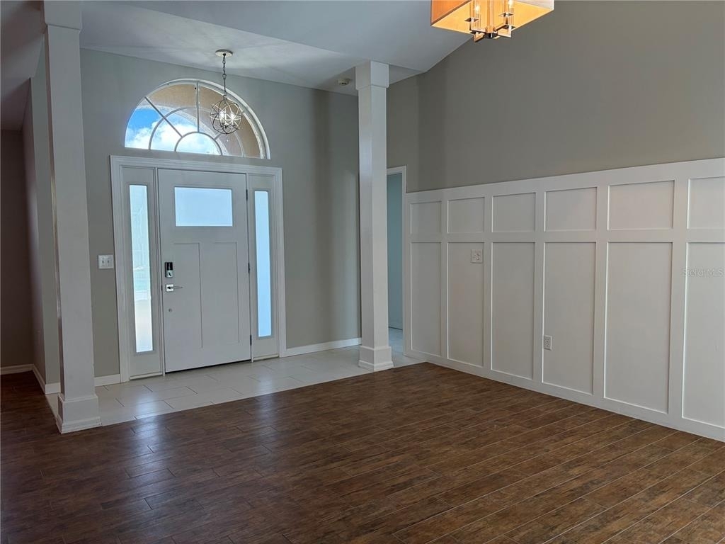 5828 Sandy Pointe Drive - Photo 4