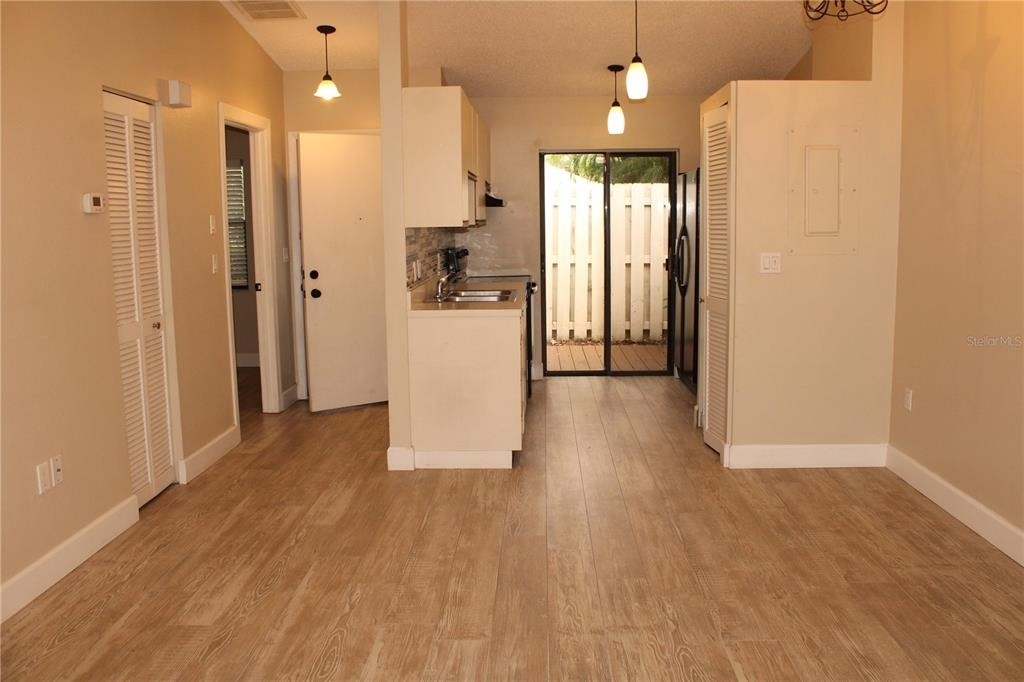2903 62nd Street W - Photo 5