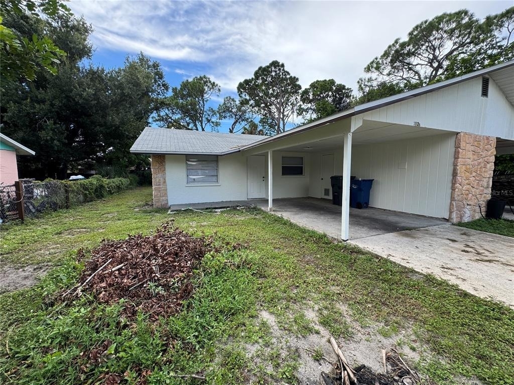 312 60th Avenue Drive W - Photo 1