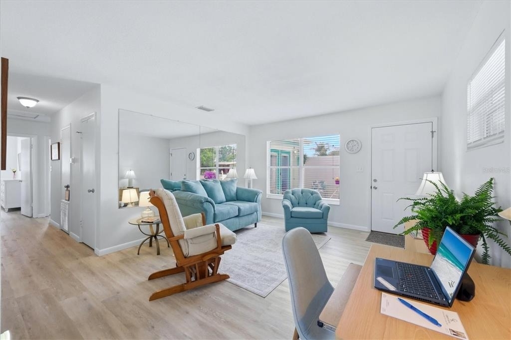 723 S Brink Avenue - Photo 5