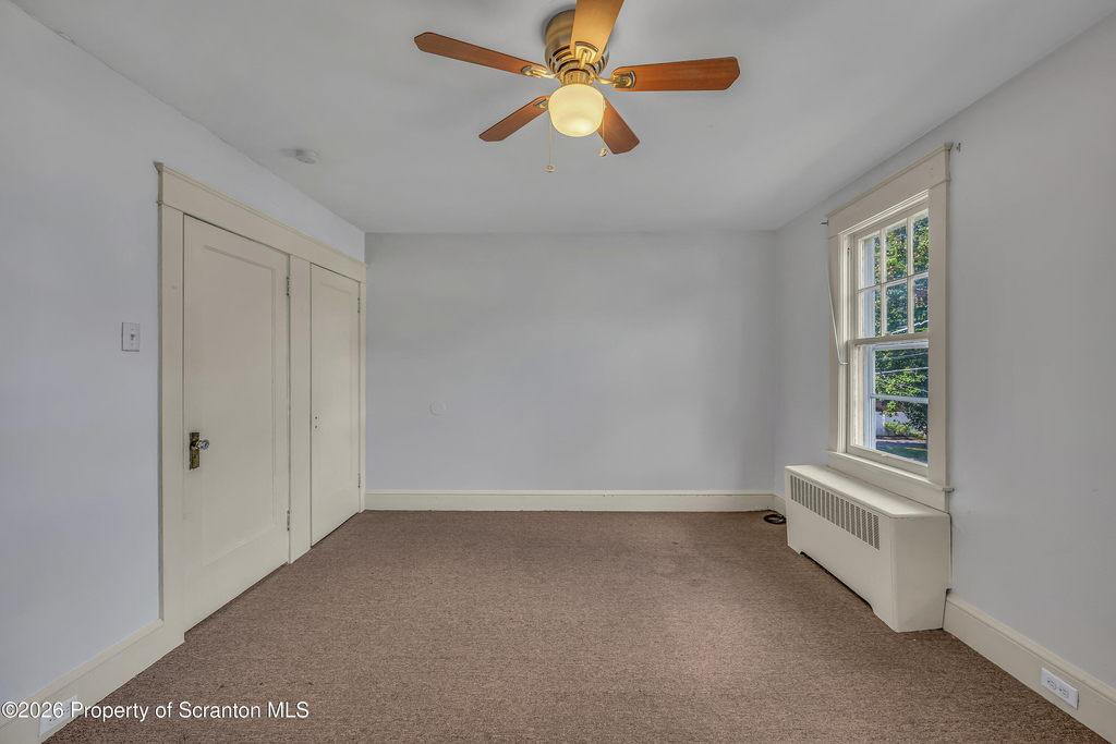 105 Spring Street W - Photo 12