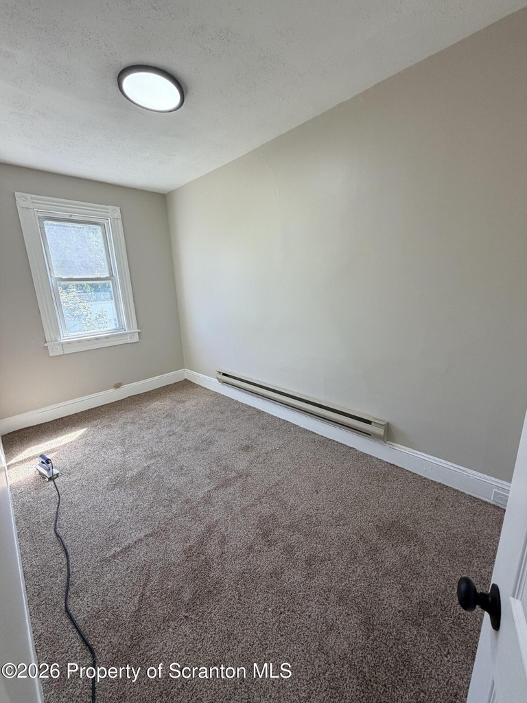 626 N Main Avenue - Photo 5