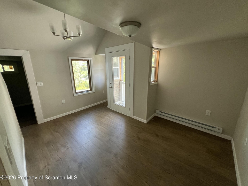 610 Ferdinand Street - Photo 3