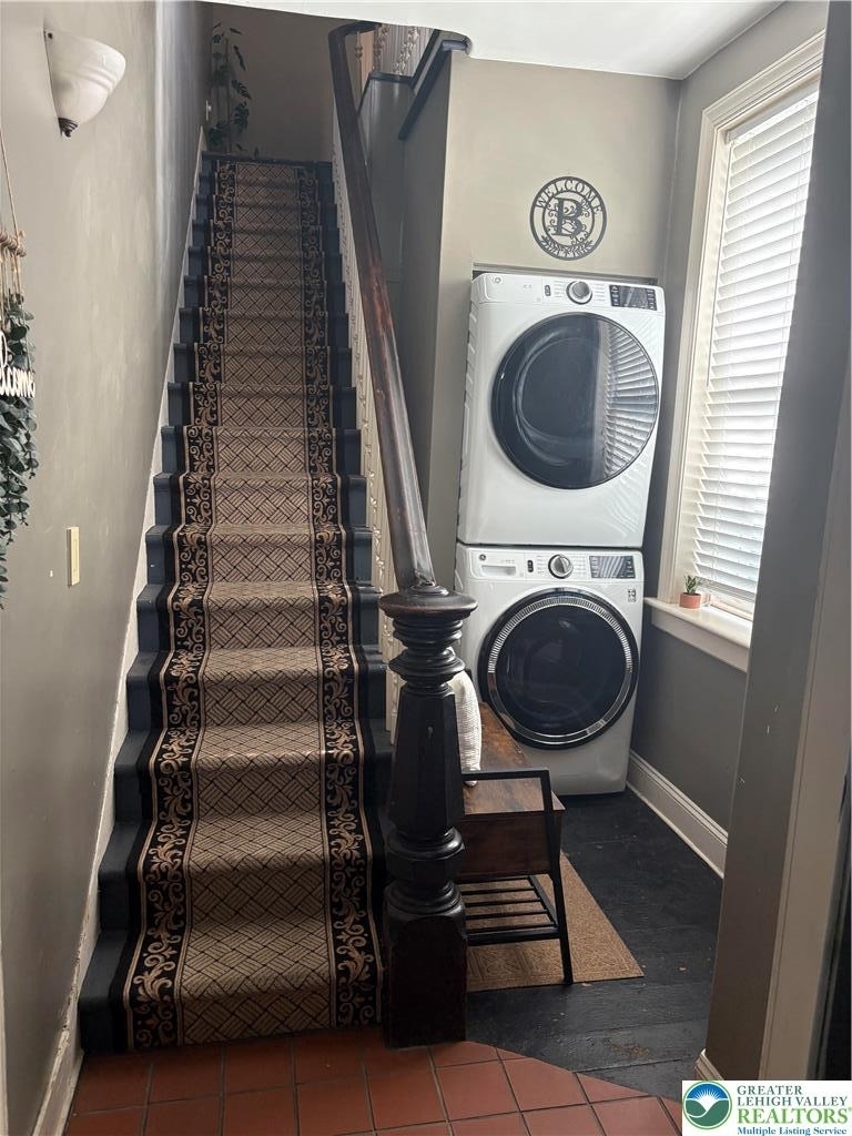 21 E North Street - Photo 3