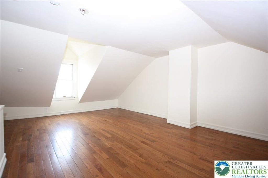 320 N Law Street - Photo 13