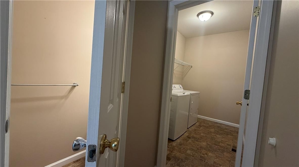 2288 Creekside Drive - Photo 10