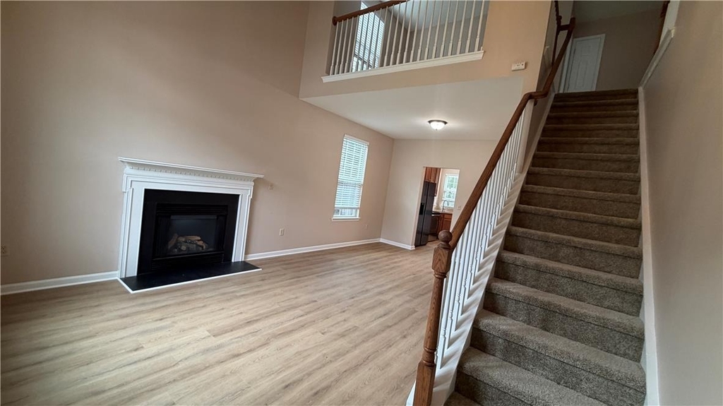 2288 Creekside Drive - Photo 4