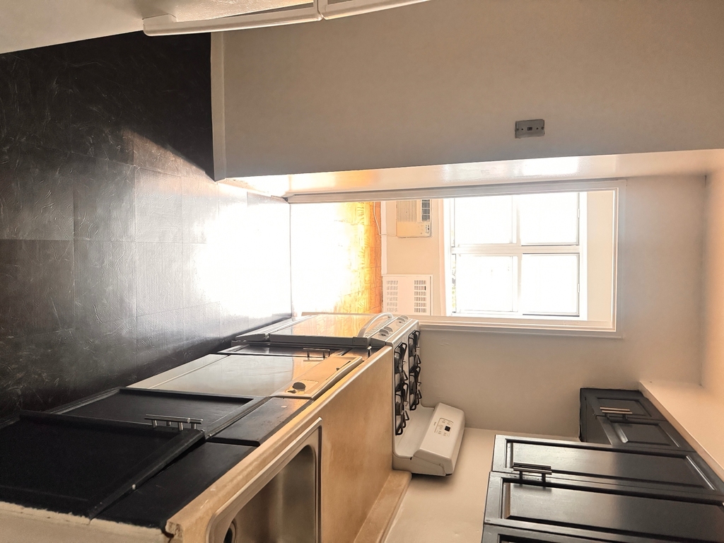 83-33 118th Street - Photo 8