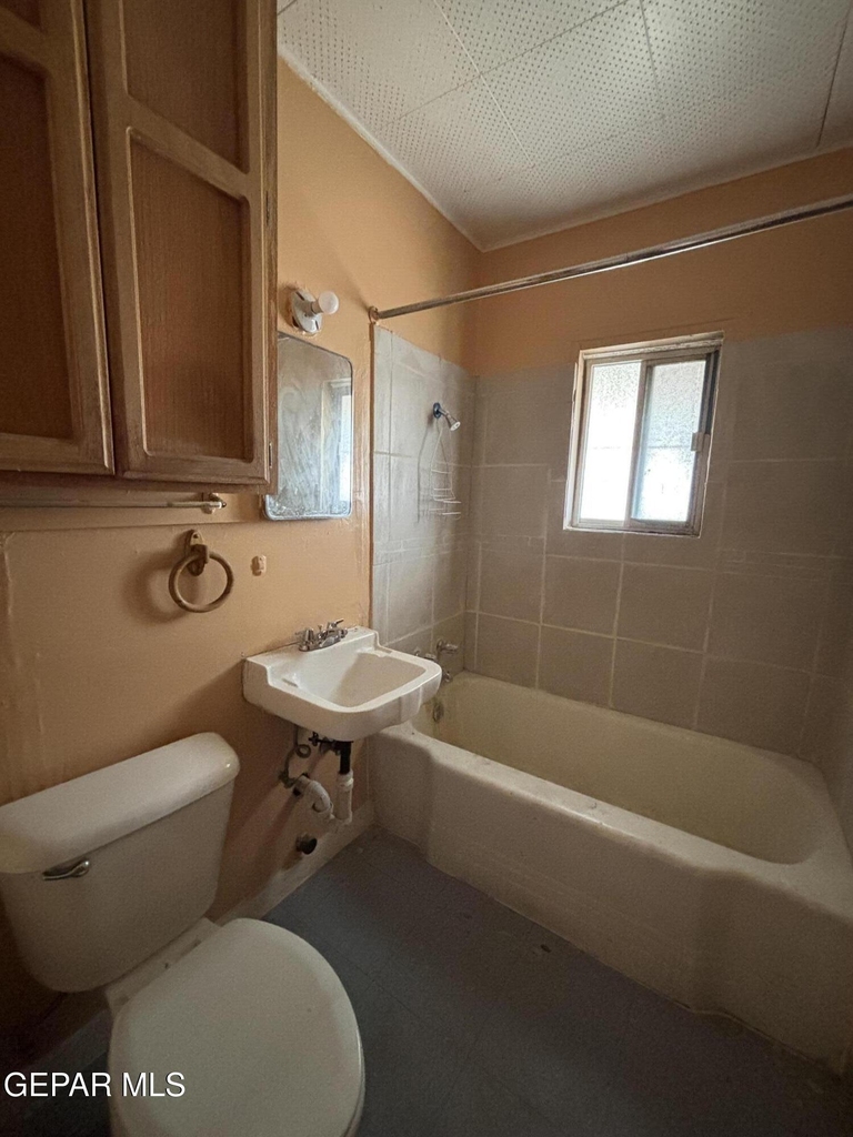 4000 1/2 Sacramento Avenue - Photo 11