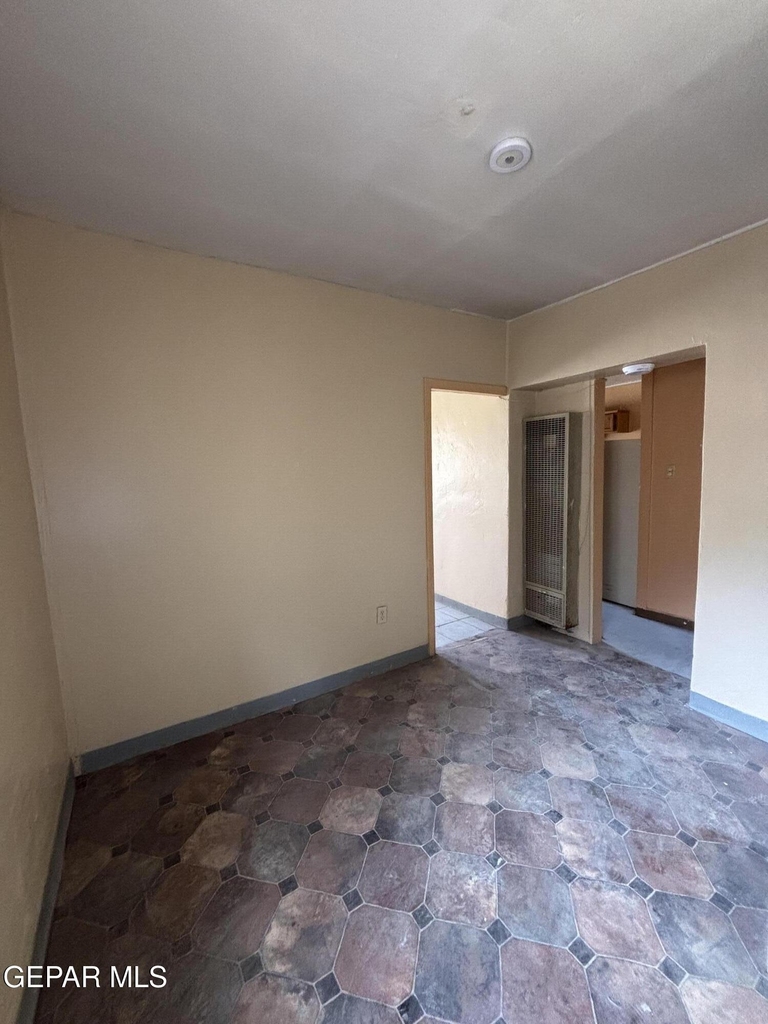 4000 1/2 Sacramento Avenue - Photo 6