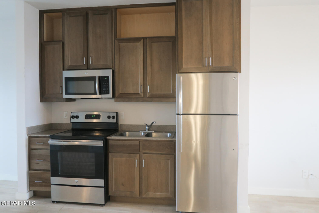 1061 Ranger Street - Photo 3
