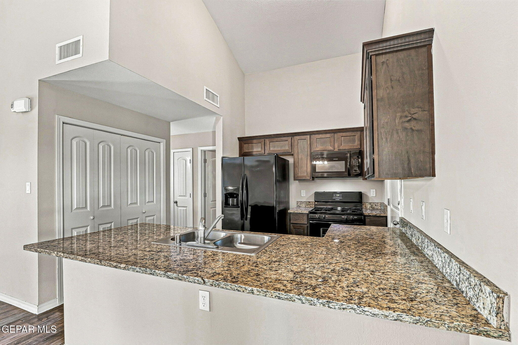 2100 Tim Foster Street - Photo 8