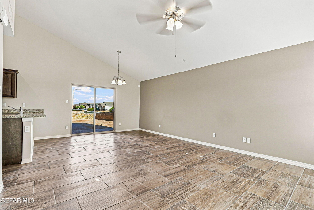 2100 Tim Foster Street - Photo 4