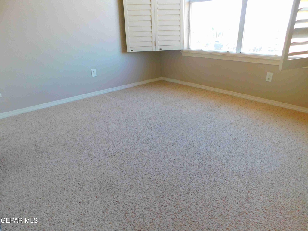 10021 Railroad Drive - Photo 27