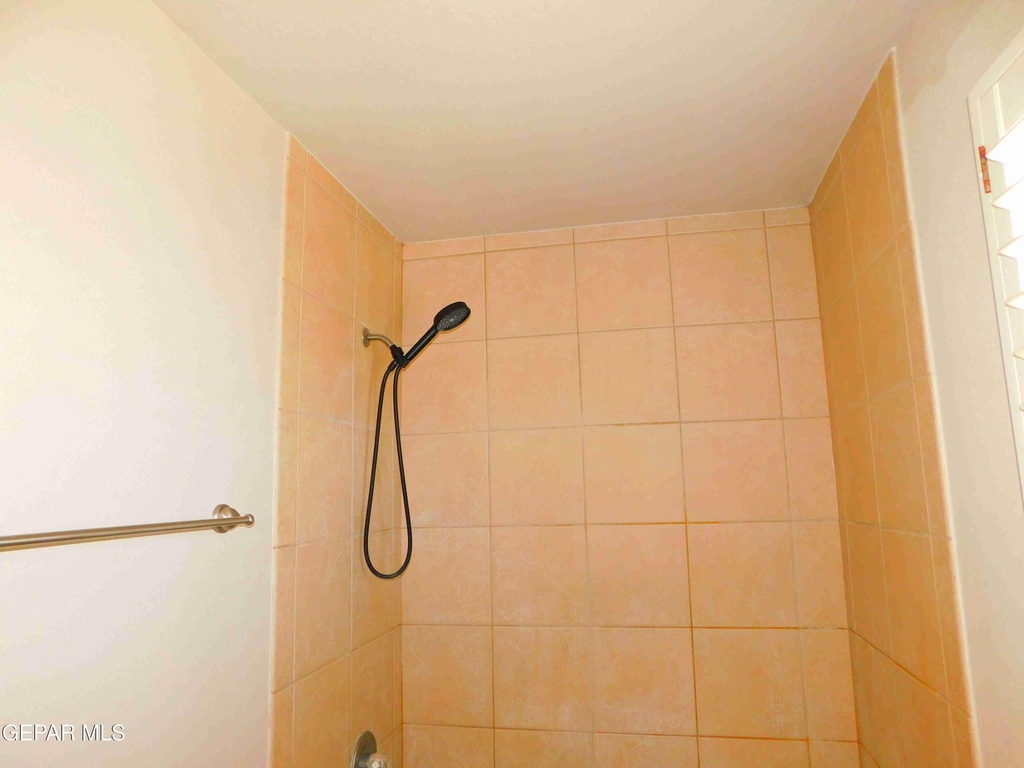 10021 Railroad Drive - Photo 44