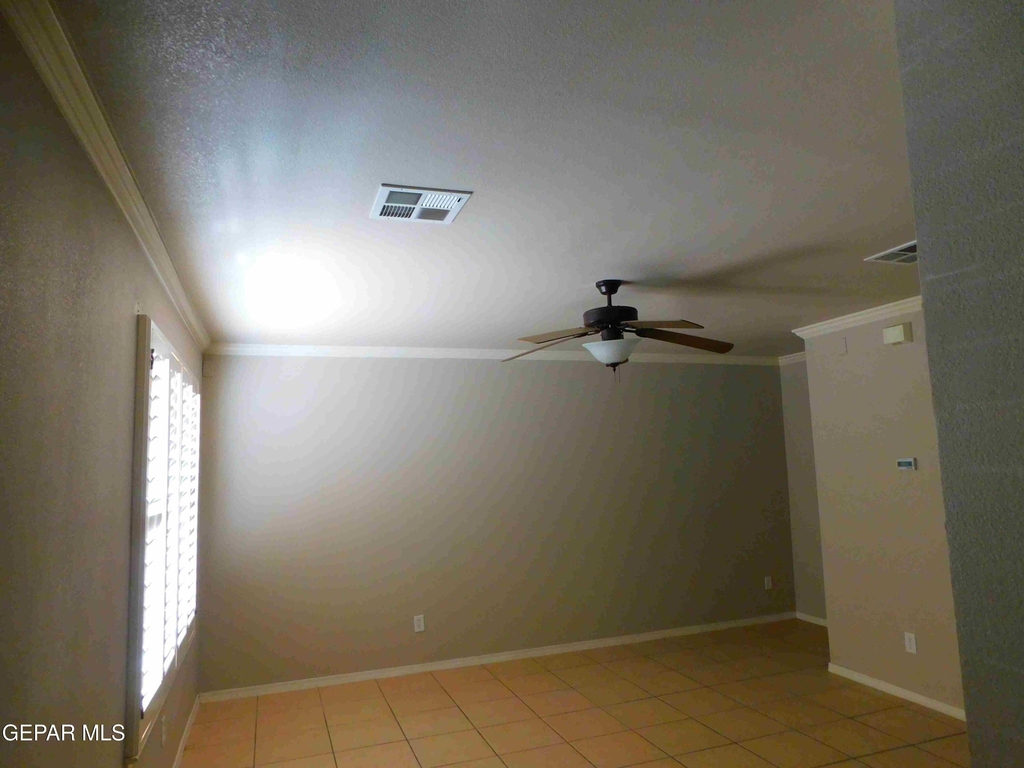 10021 Railroad Drive - Photo 2