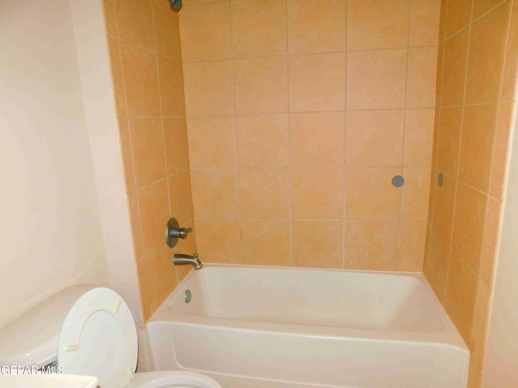 10021 Railroad Drive - Photo 34