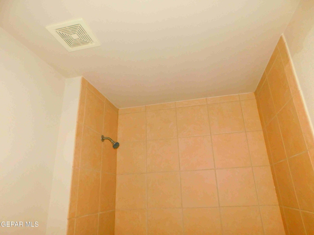 10021 Railroad Drive - Photo 35