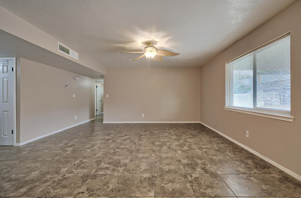 3232 Slocum Street - Photo 11