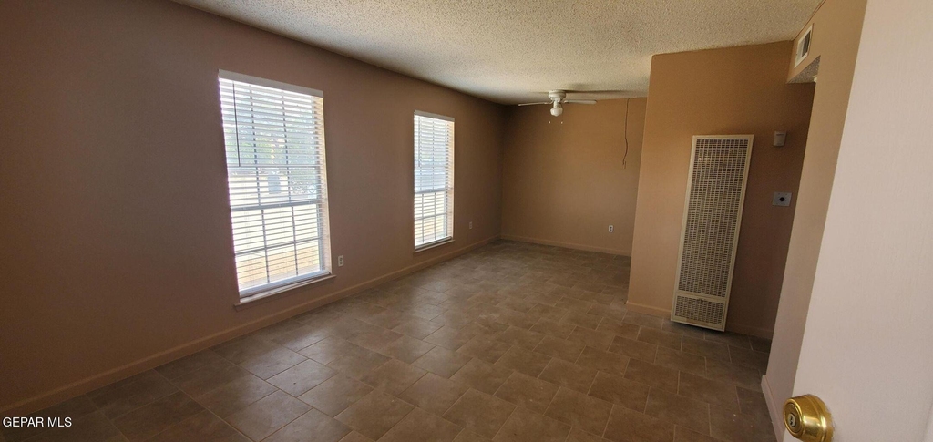 1917 Karen Sue Place - Photo 6