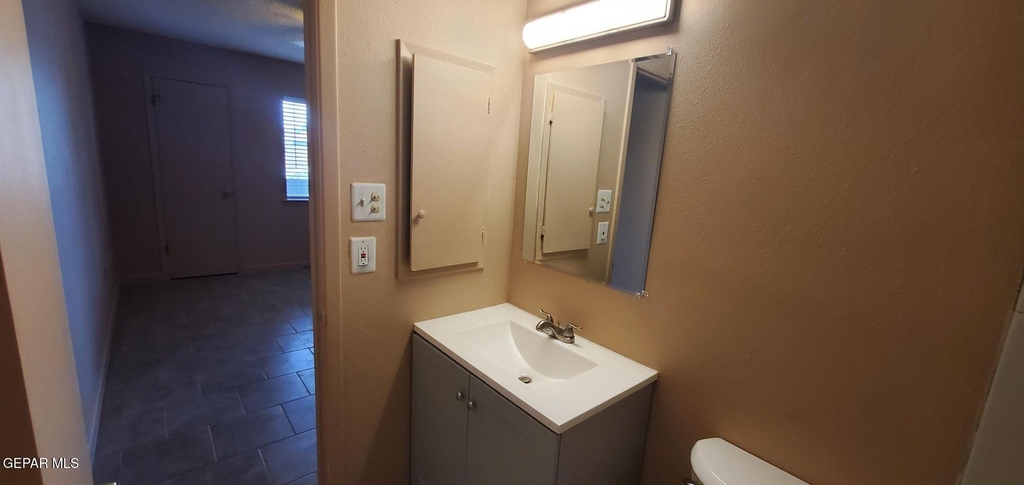 1917 Karen Sue Place - Photo 11