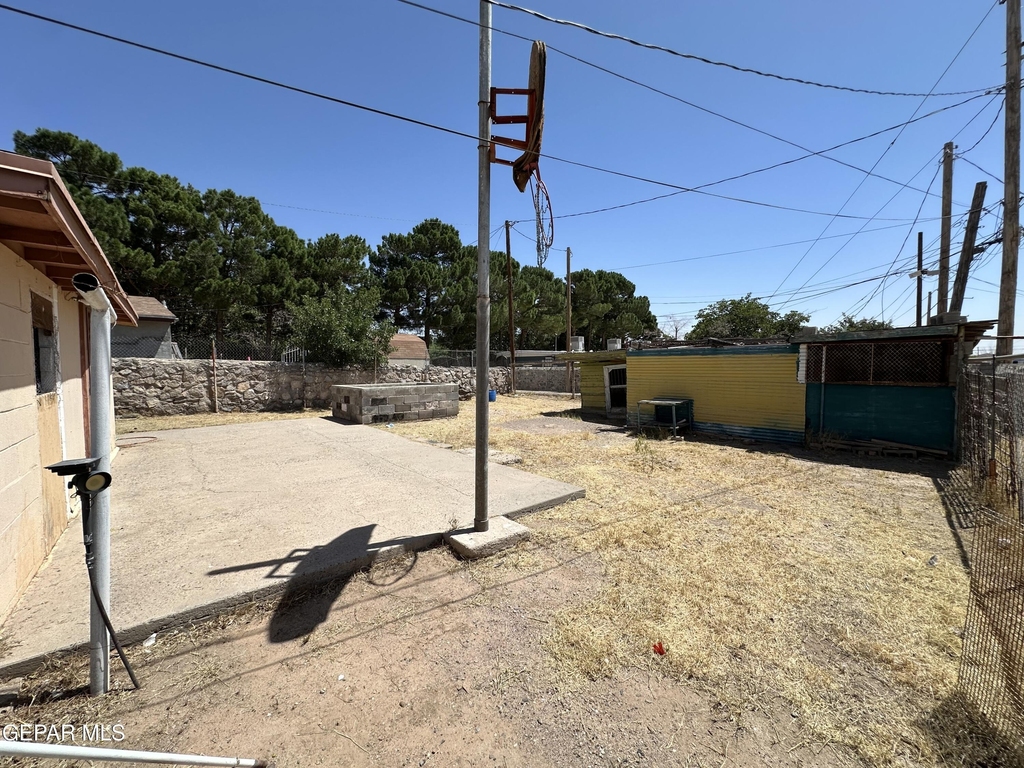 8920 Kenneth Street - Photo 13