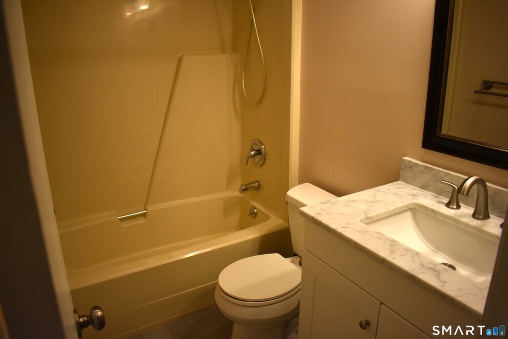 24 Teresa Place - Photo 13