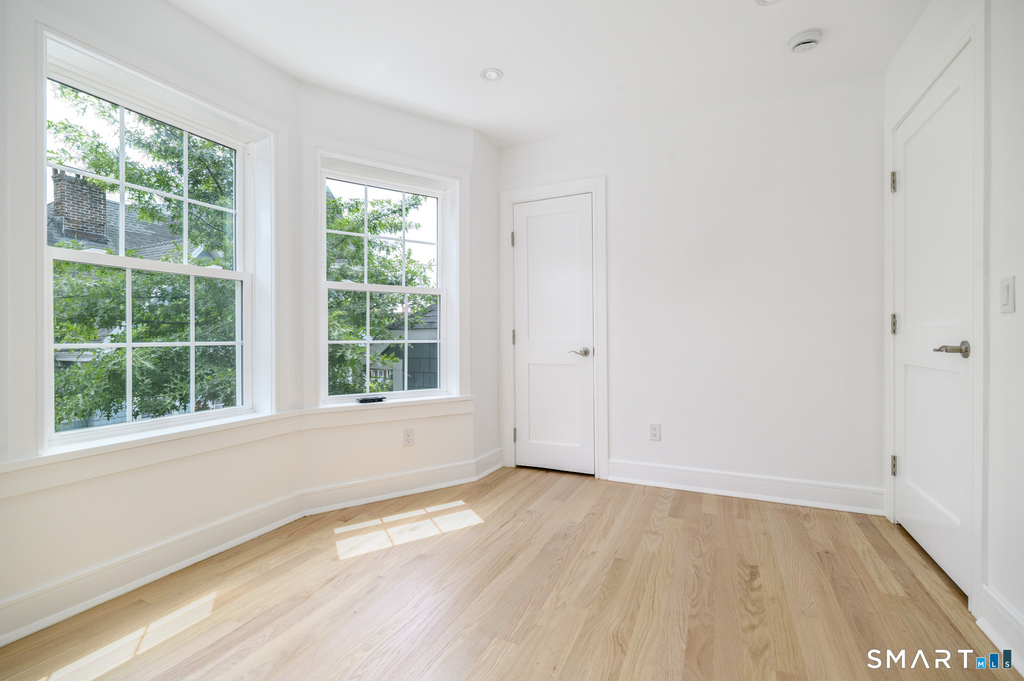 1911 Summer Street - Photo 7