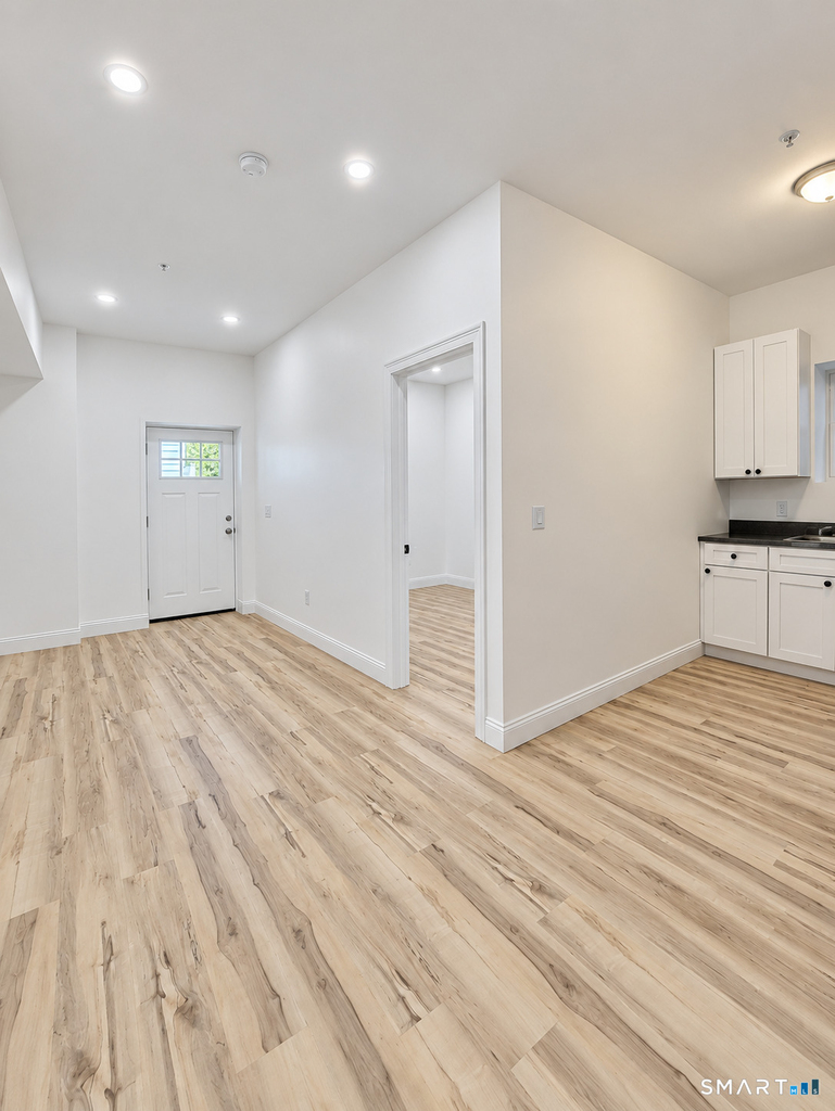 170 Pearl Street - Photo 2