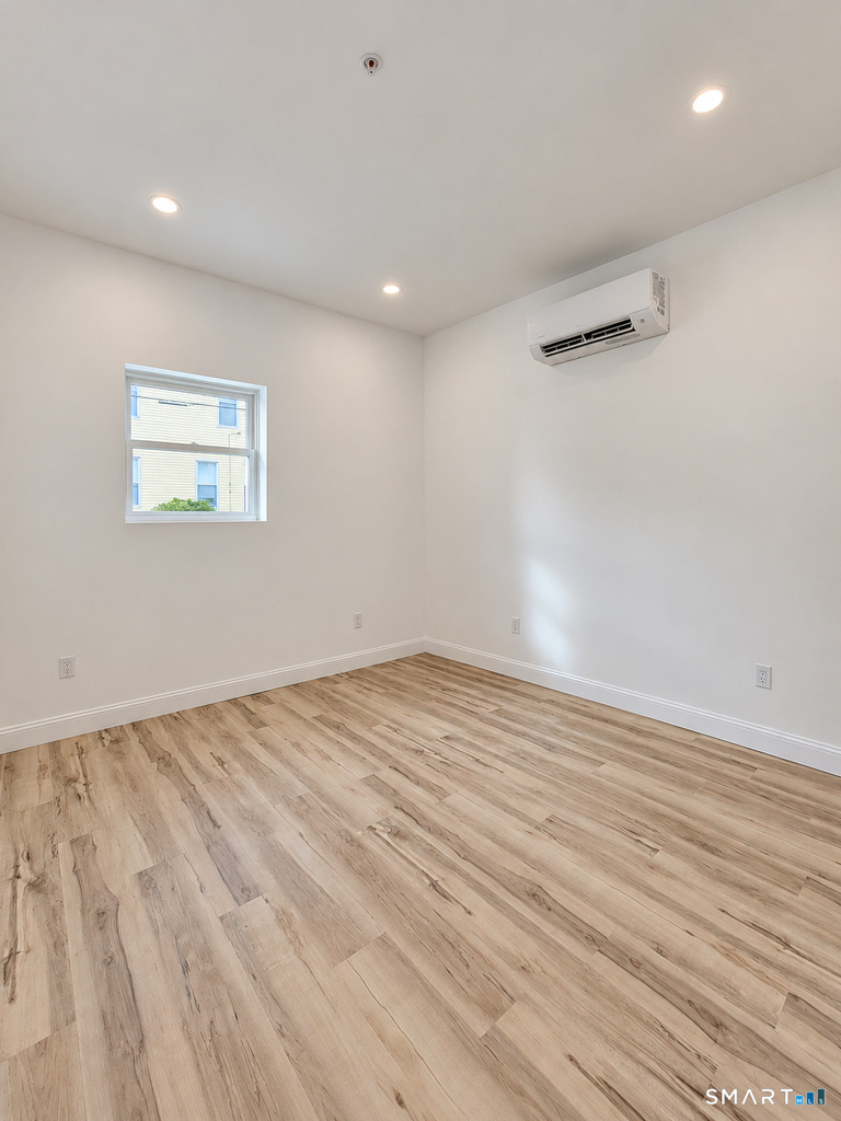 170 Pearl Street - Photo 5