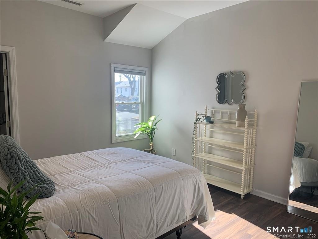 168c Greenwood Avenue - Photo 3
