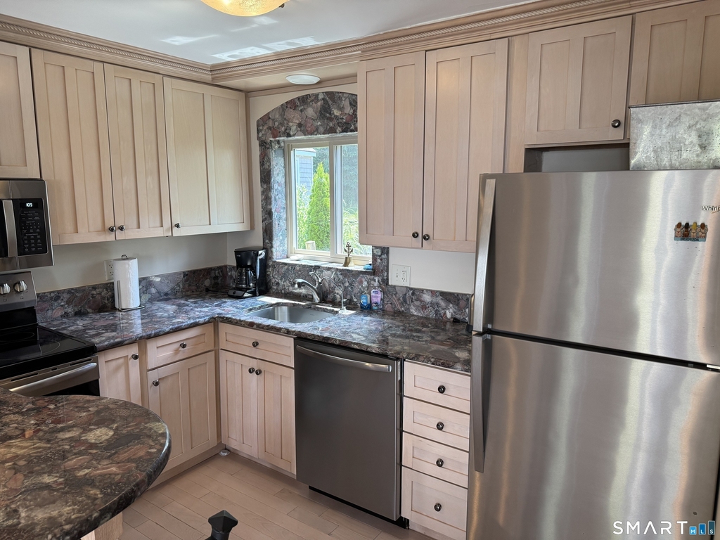7 Clearwater Lane - Photo 2