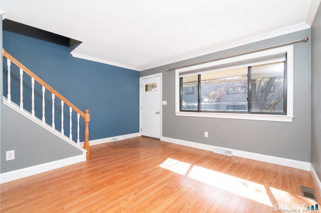 91 Orangewood - Photo 0