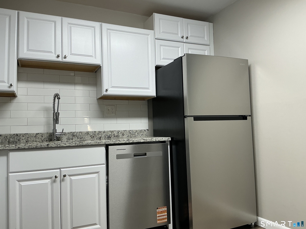 2315 Cromwell Hills Drive - Photo 4