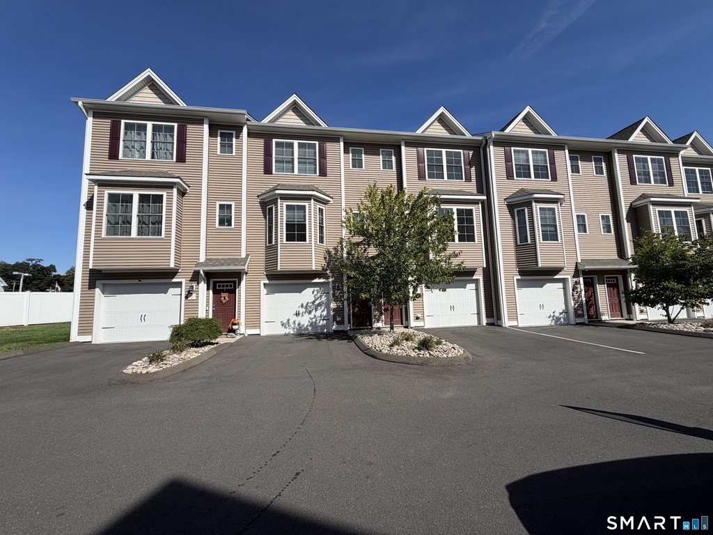 39 Eden Avenue - Photo 0