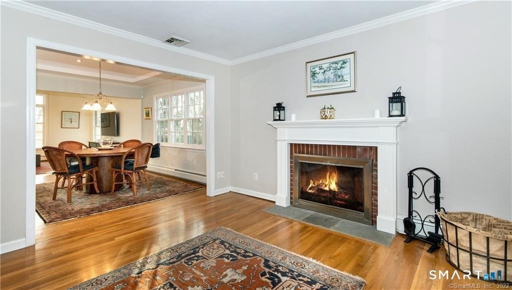 16 Lawn Street - Photo 2