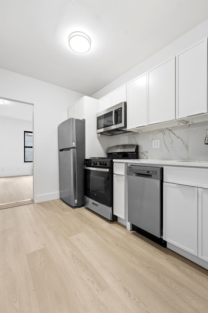 1578 Third Avenue  - Photo 5