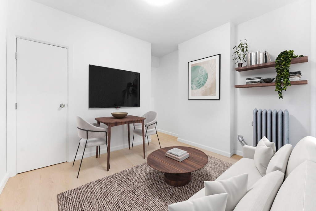 1578 Third Avenue  - Photo 2
