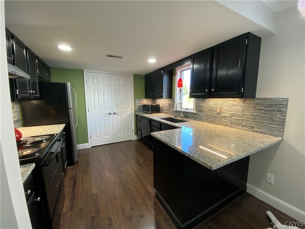 447 Summerhaven Drive N - Photo 7