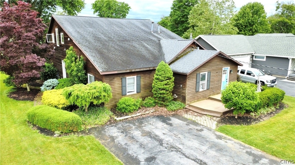 3582 Koenig Point Drive - Photo 2