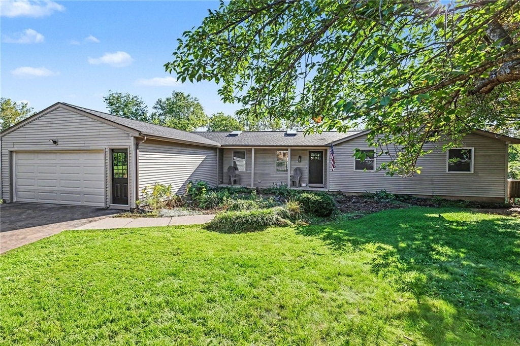 24 Sandpiper Hill - Photo 0