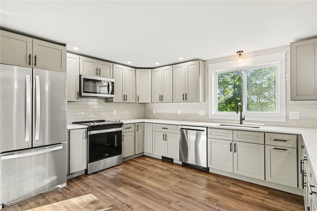 24 Sandpiper Hill - Photo 4